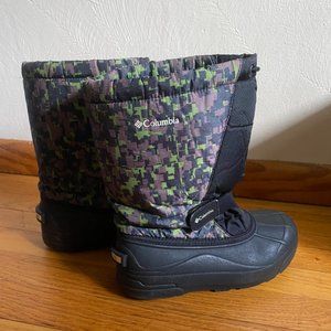 Boys Columbia Green Snow Boots